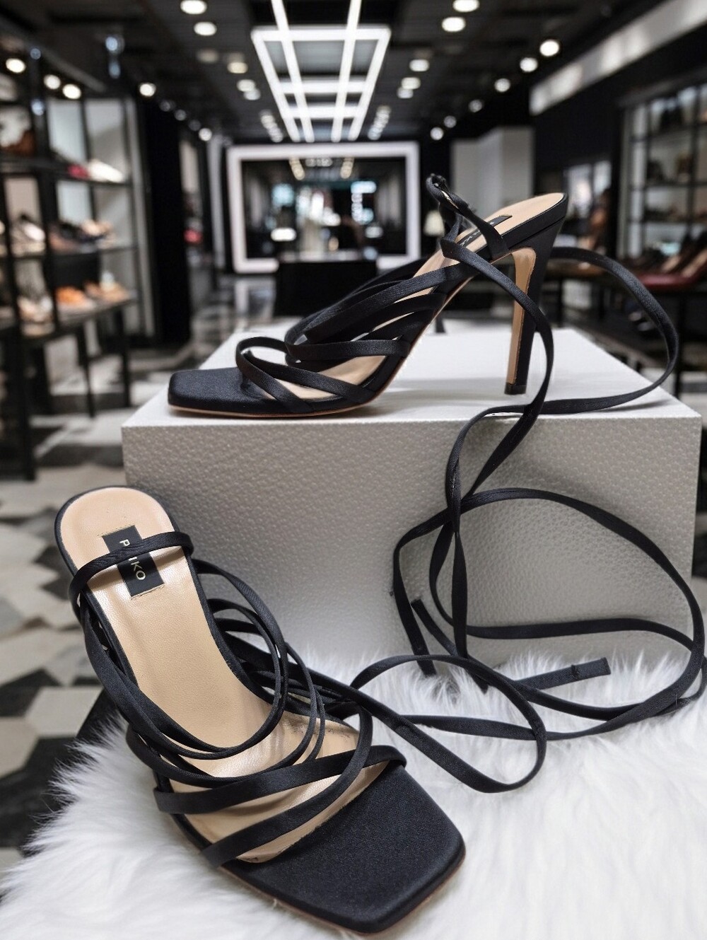 Pinko High-heeled Sandals Women's Sz 7 Eu 37 $325